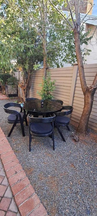 Aandrus Guesthouse Bloemfontein Esterno foto