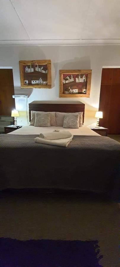 Aandrus Guesthouse Bloemfontein Esterno foto